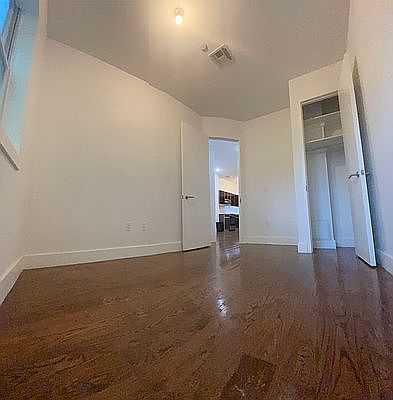 5th image of 1073 Bergen St #3R