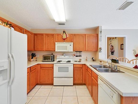 2nd image of 2810 Palmyra Ct