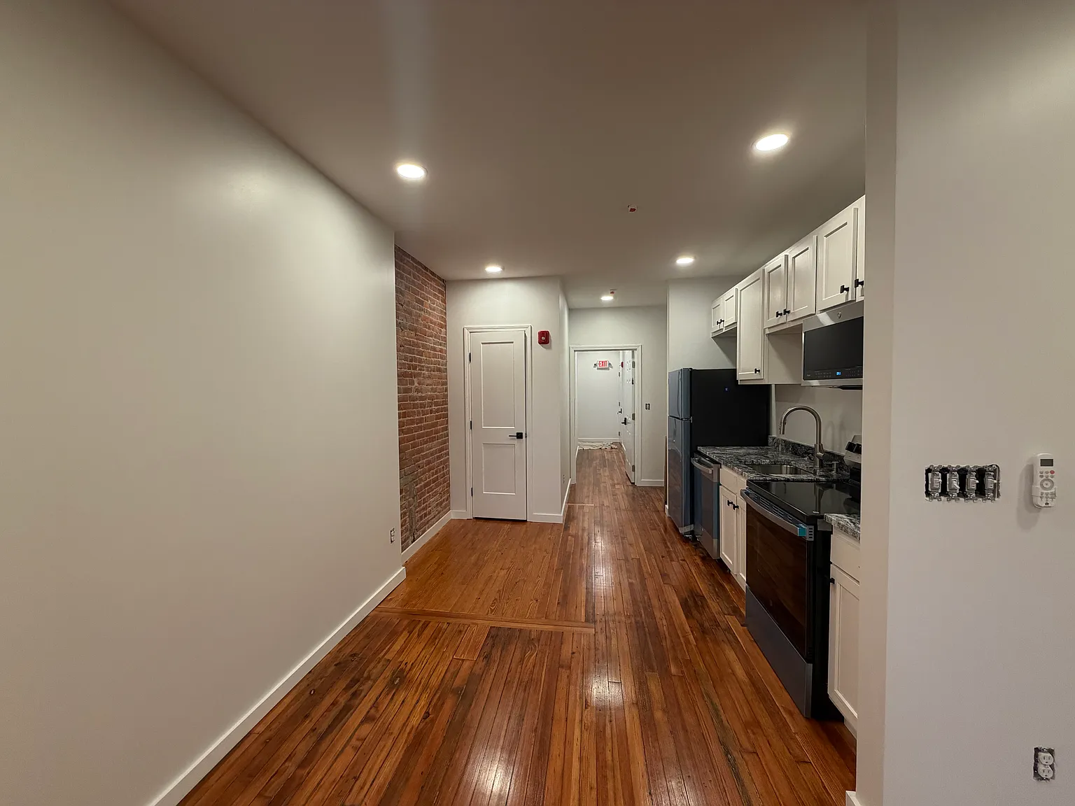 252 Main St — Photo 1