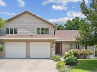 922 Vermont Cir, Ames, IA 50014