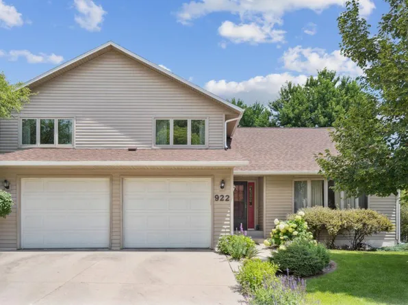 922 Vermont Cir, Ames, IA 50014