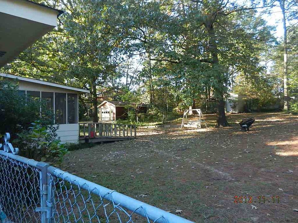 2nd image of 104 Spring St