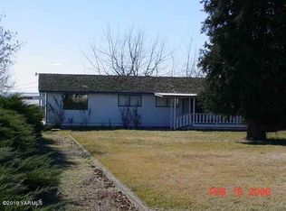 3250 E Zillah Dr, Zillah, WA 98953