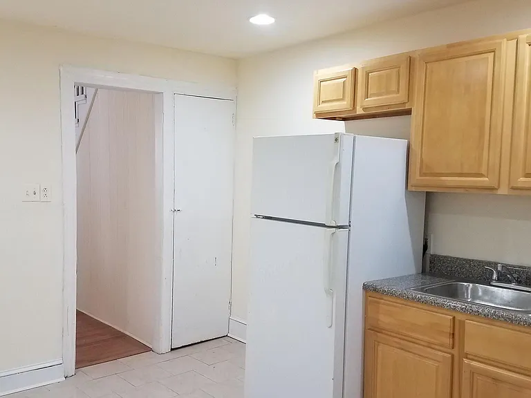 3046 Clifford St — Photo 18