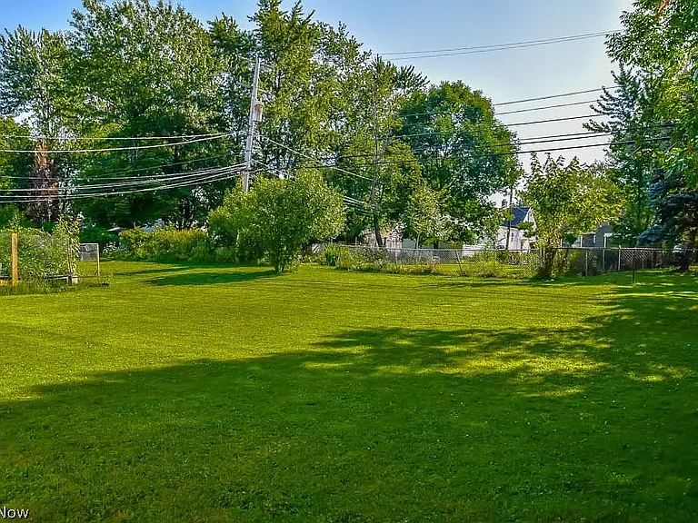 1223 Ranchland Dr — Photo 12