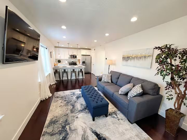 1st image of 735 E Loveland Ave #2