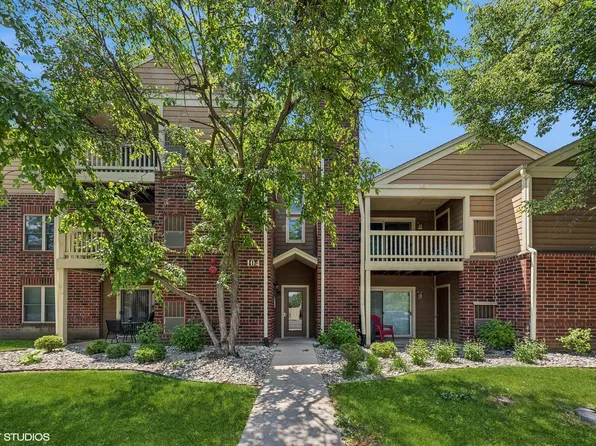 104 Glengarry Dr APT 206, Bloomingdale, IL 60108
