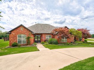 6 Quail Rdg, Shawnee, OK 74804