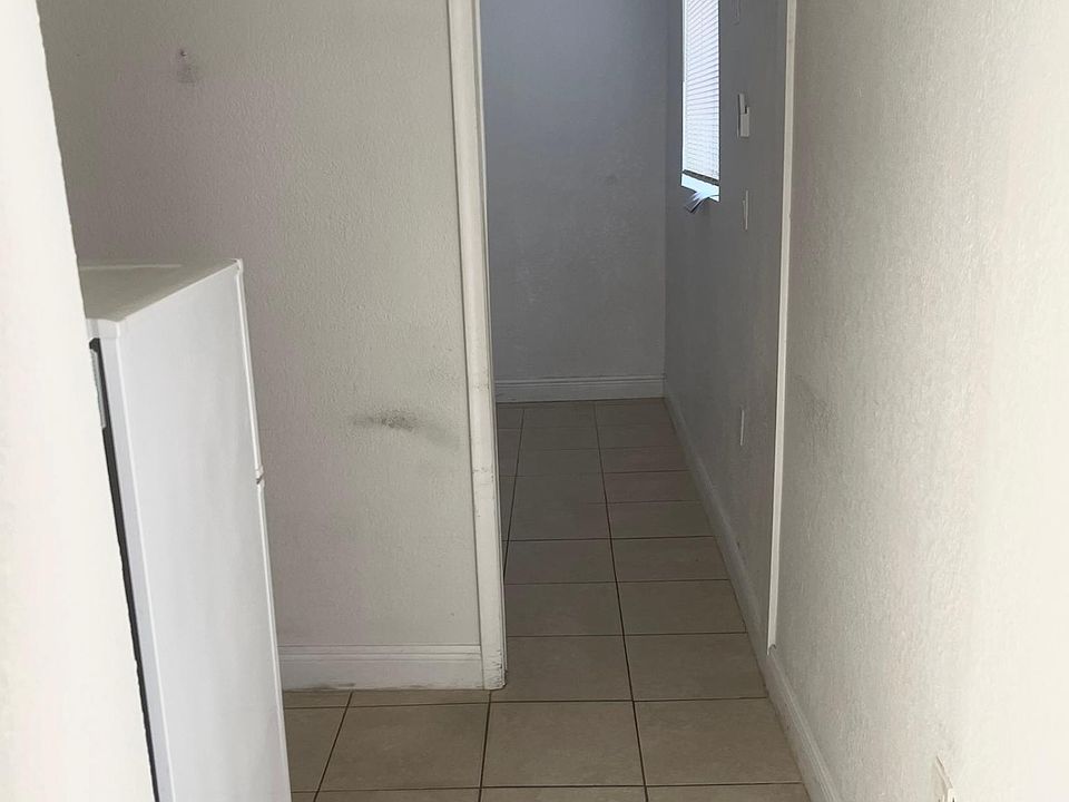 1st image of 6321 NW 39th Ter