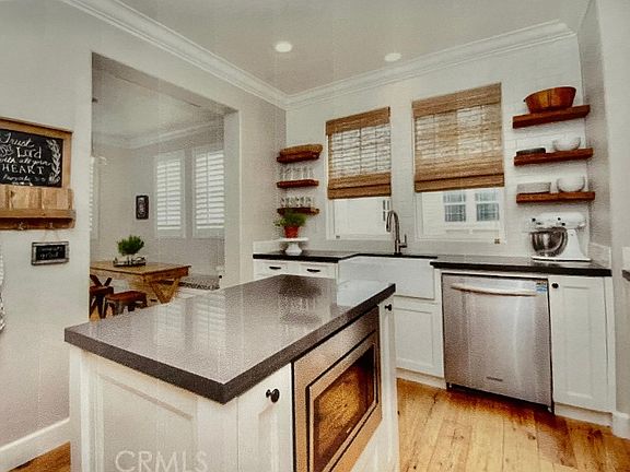 other view of kitchen.