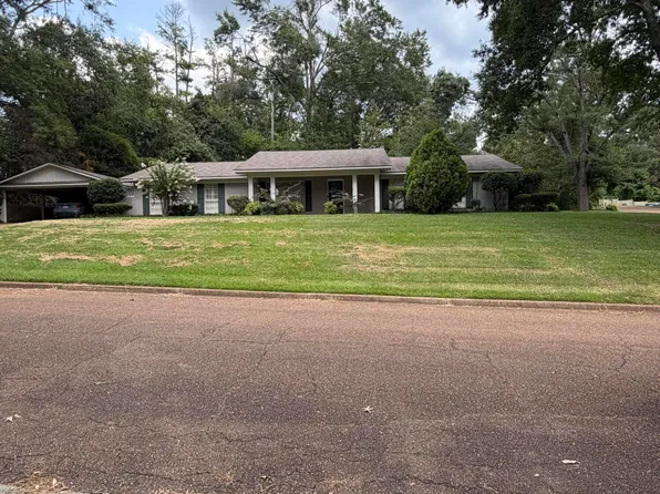 806 Crestview Dr, Yazoo City, MS 39194