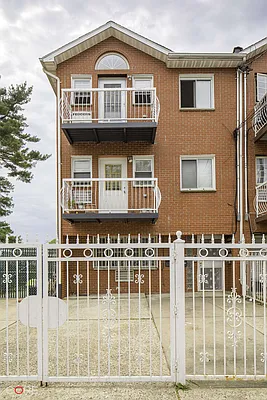 Rented by CORE | media 1