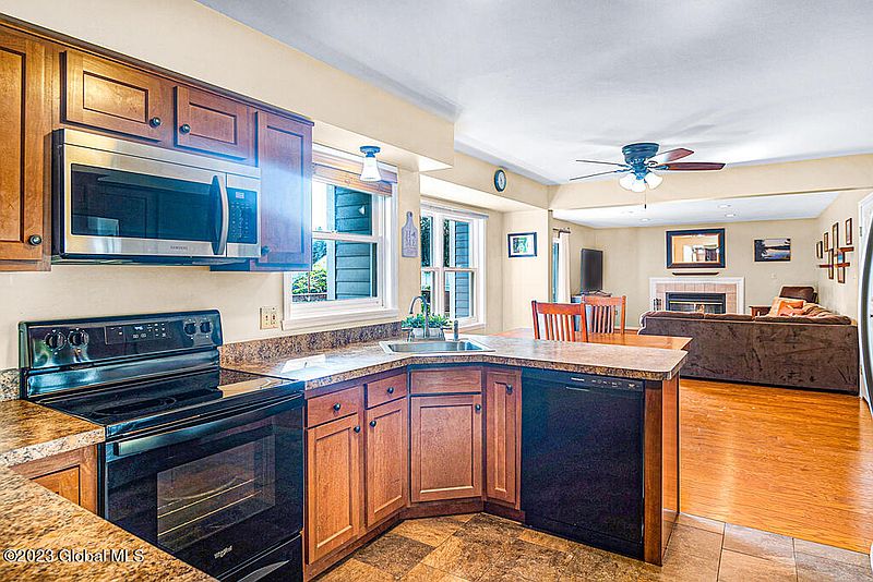 2nd image of 30 Erie Drive