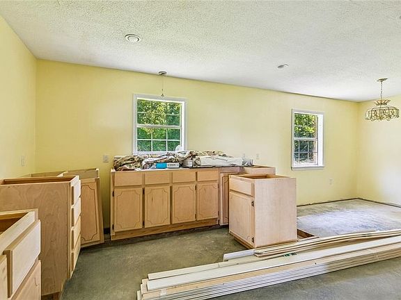 4th image of 31756 Lucious Jefferson Ln