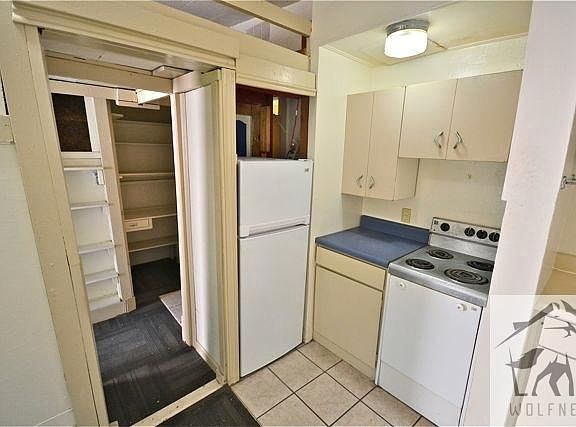 5th image of 368 S University St APT 4