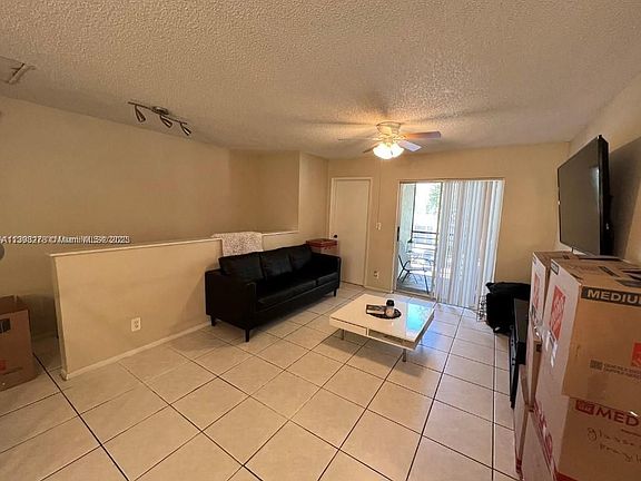 3rd image of 311 Gardens Dr APT 201