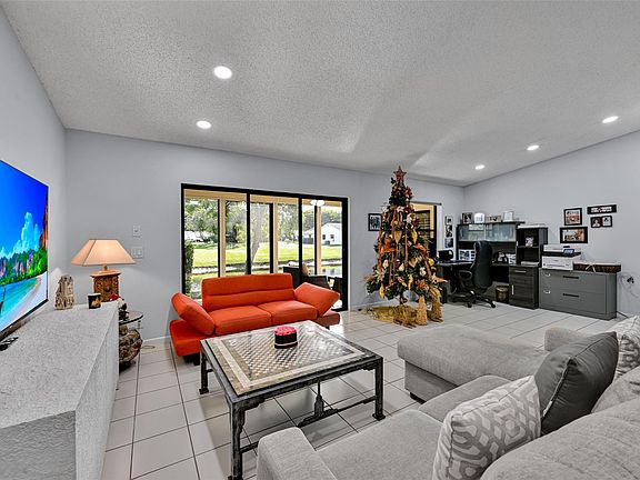 3rd image of 10788 Waterberry Drive