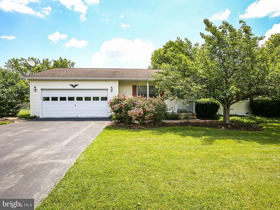 1st image of 102 Tern Ave