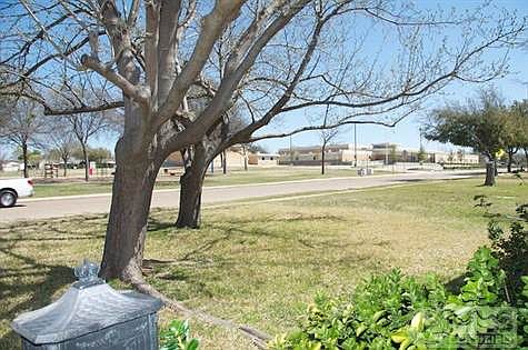 5th image of 4849 Shands Dr
