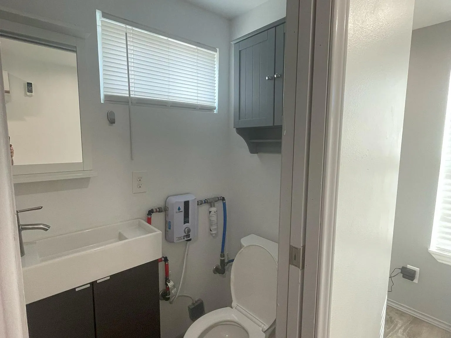 Studio, 160 sqft, $675 — Photo 4