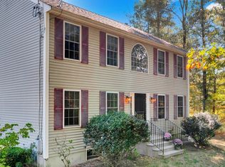 99 Breakneck Rd, Sturbridge, MA 01566