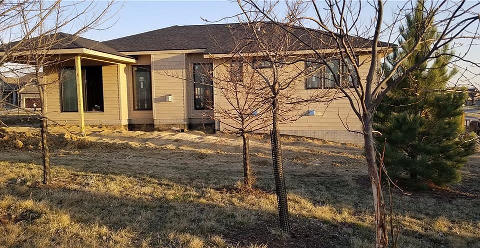 2nd image of 14629 Brookview Dr
