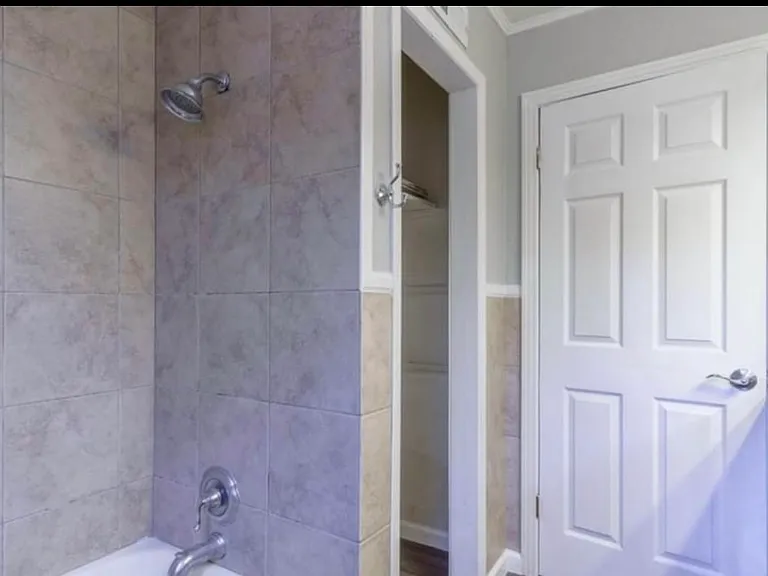 2801 Tryon Rd — Photo 9