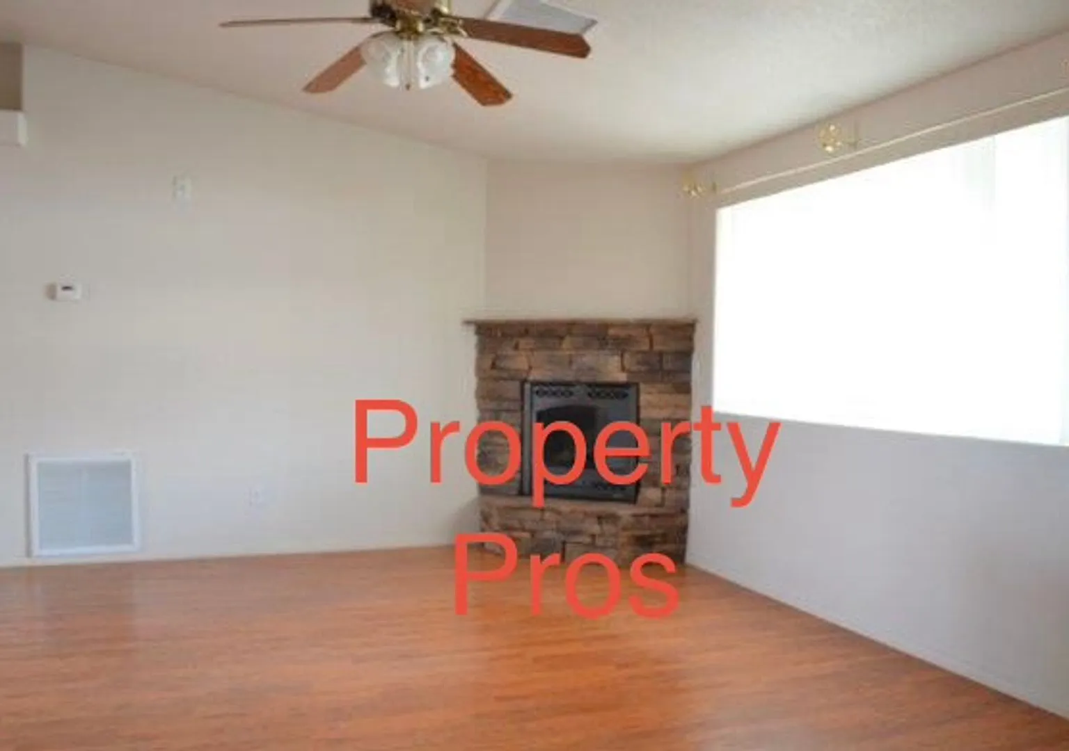 Charming & Desirable Aspen Shadows 2-bedroom, 2-bath contact Property Pros Property Management — Photo 4
