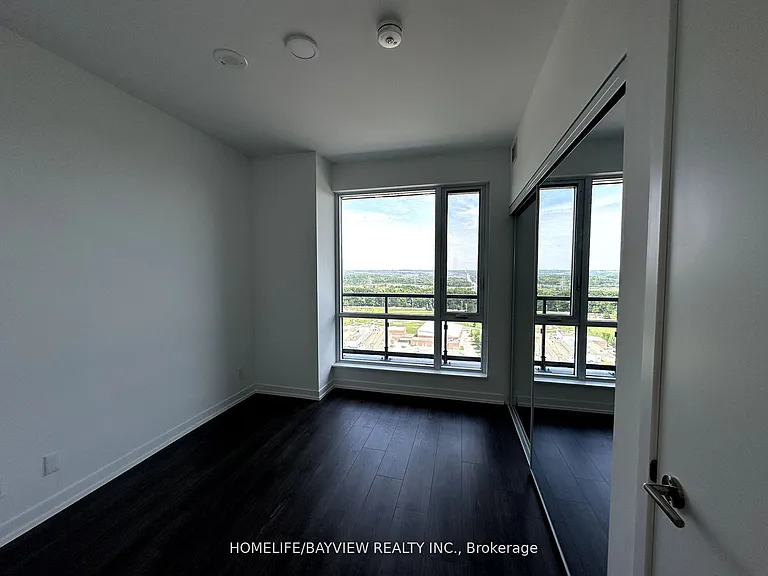 7950 Bathurst St #B-2303 — Photo 31