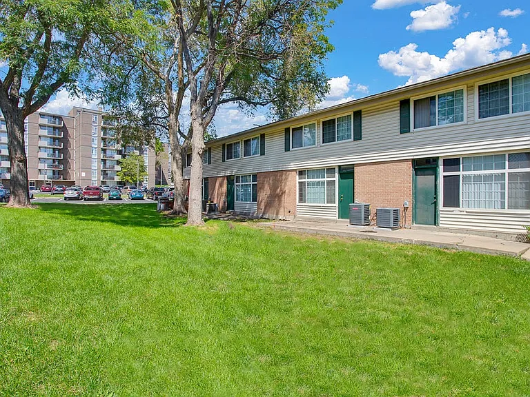 Grassy areas to enjoy the sunshine