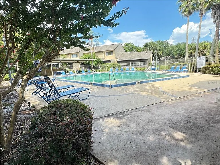 497 Club Dr — Photo 27