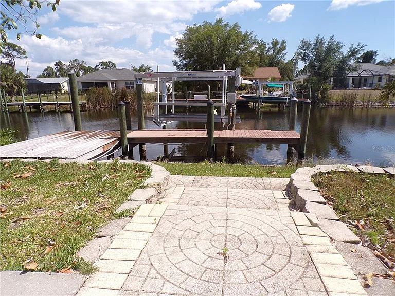 15624 Hennipen Cir — Photo 28
