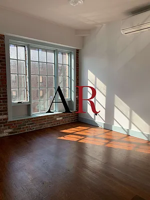 Rented by Lev Mavashev, LREB | media 2