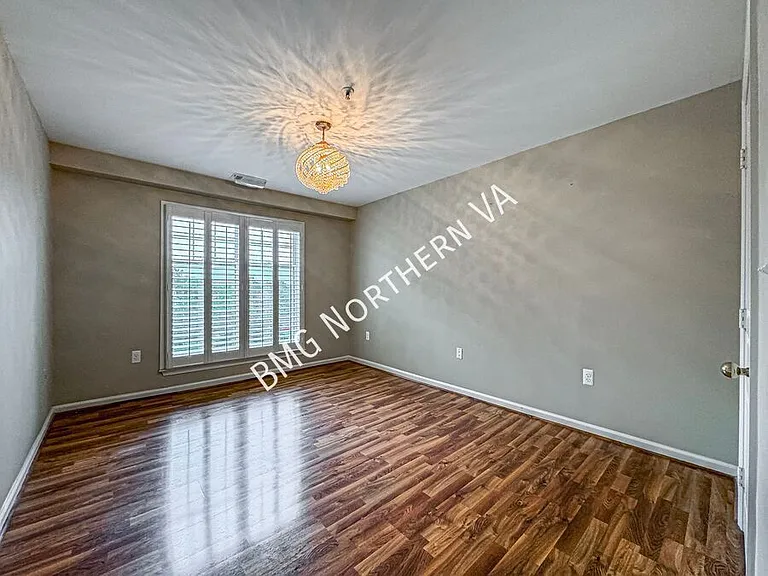 5565 Seminary Rd #404 — Photo 11