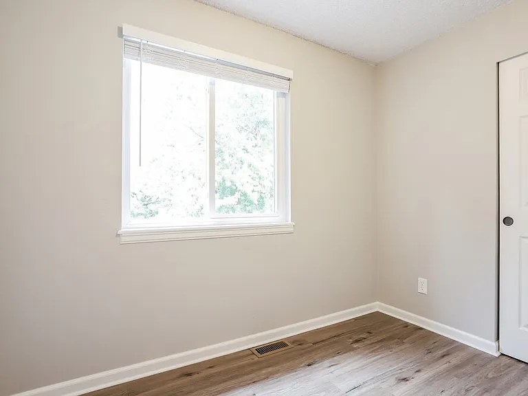 15747 E Center Pl — Photo 17