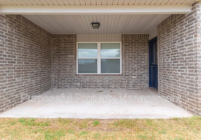 11608 NW 95th St — Photo 32