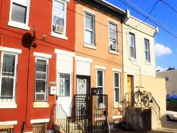 2nd image of 3251 N Lee St