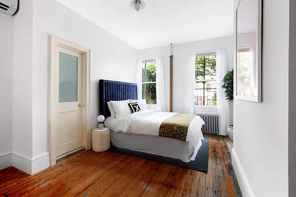 Sold by Corcoran | media 21