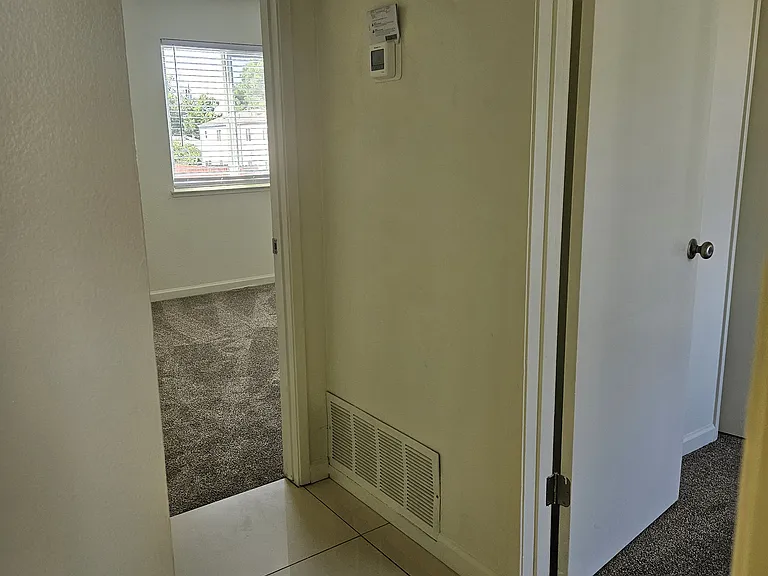 127 Villa Ct #6 — Photo 20