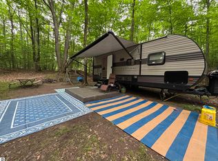 251 Forest Trl, Leroy, MI 49655