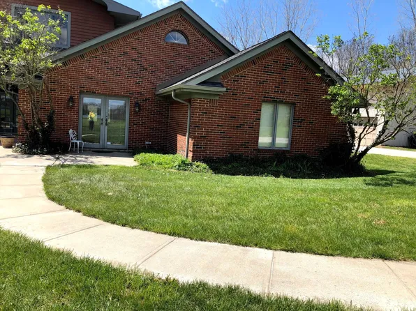 1685 Lakewood Dr, Troy, OH 45373