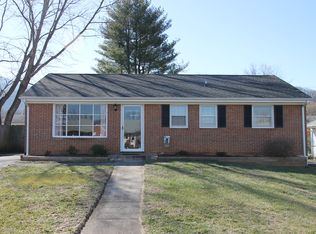 1418 Gratton St, Salem, VA 24153
