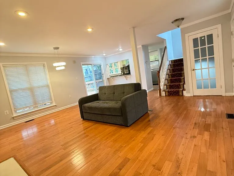 10933 Adare Dr — Photo 6