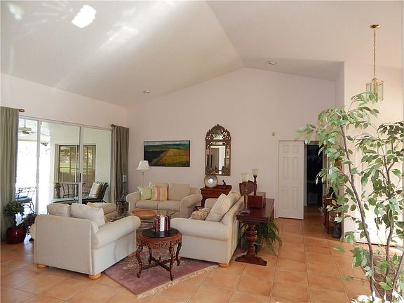 4th image of 1951 Woodlake Terrace