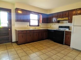 5206 Junior Dr, Saint Joseph, MO 64506