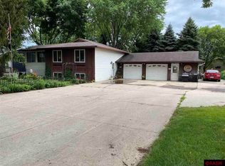 205 Walnut St, Cleveland, MN 56017