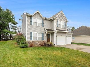 6231 Stable Glen Ct, Kalamazoo, MI 49009