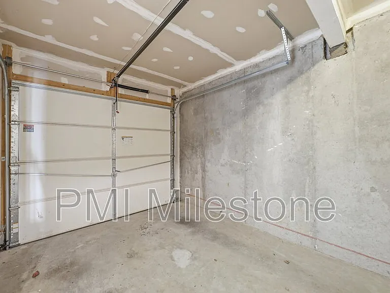 1247 Mare St — Photo 34