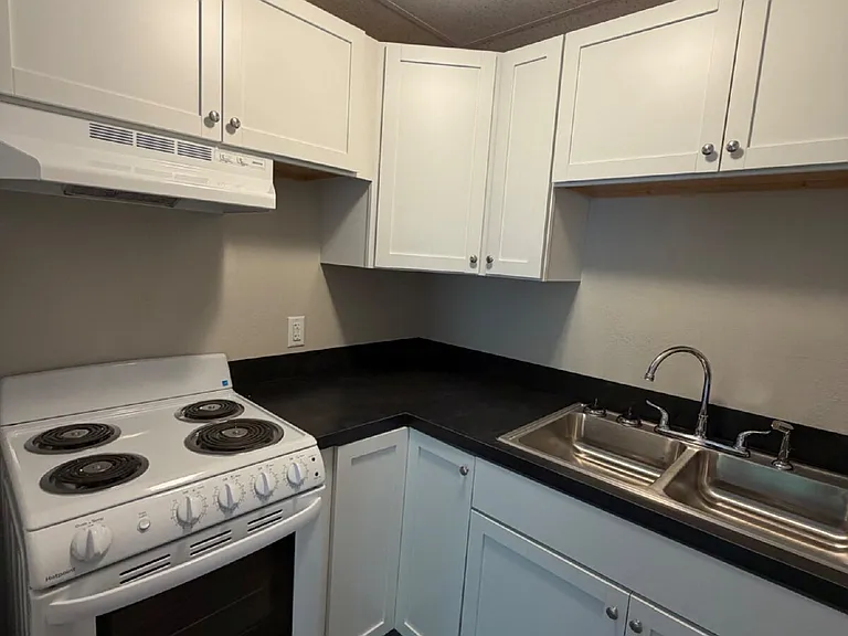 2825 Green Mountain Dr #113 — Photo 4
