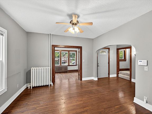 4th image of 3606 Dupont Ave N